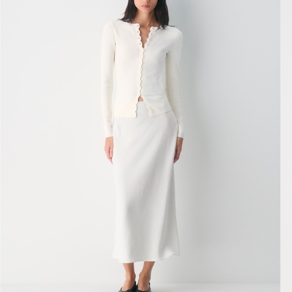 Aritzia Shelly Cardigan in Light Birch Size M - Picture 2 of 4